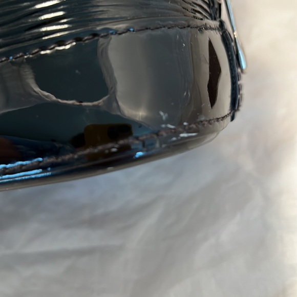 Louis Vuitton Epi Electric Alma BB crossbody bag - Picture 11 of 15